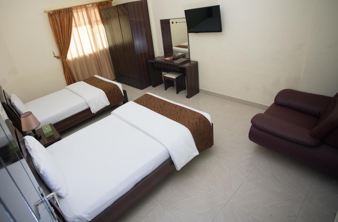 Tiger Home Hotel Apartments マスカット エクステリア 写真