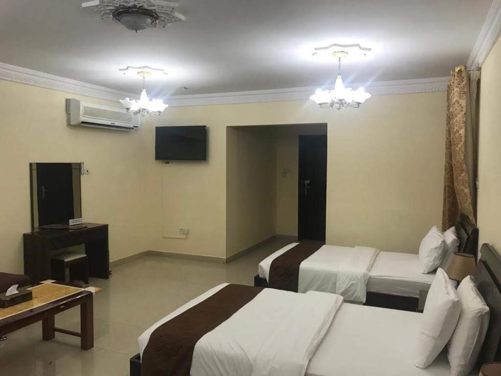 Tiger Home Hotel Apartments マスカット エクステリア 写真